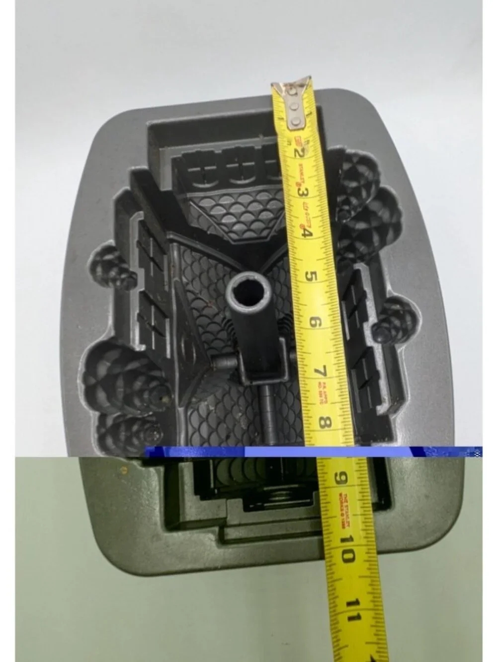 Nordic Ware Gingerbread House Cake Tin Bundt Pan Mold Silver Cast Aluminum